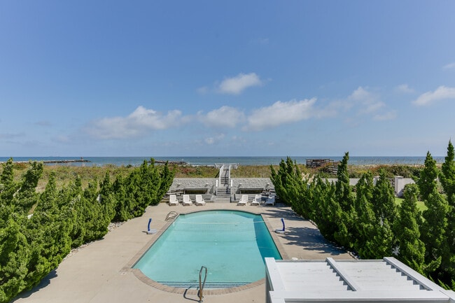 502 S Atlantic Ave in Virginia Beach, VA - Building Photo - Building Photo