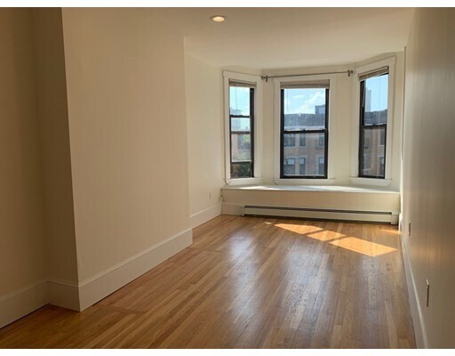 590 Columbus Ave-Unit -4 in Boston, MA - Building Photo