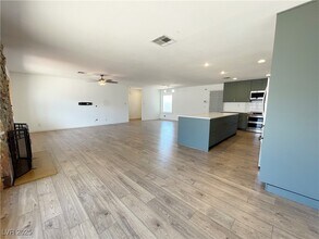 3548 Silver Bend St in Las Vegas, NV - Building Photo - Building Photo