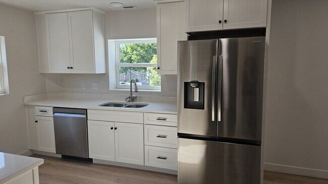 146 N Main St-Unit -202 in Richfield, UT - Foto de edificio - Building Photo