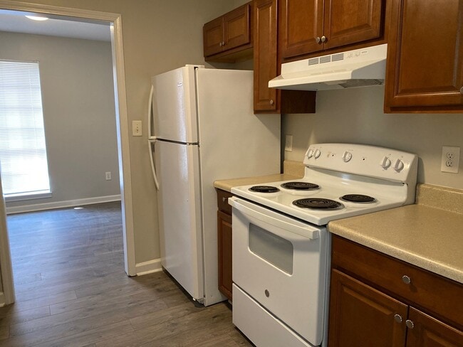 1080 Wallace Rd, Unit C9 in Jackson, TN - Building Photo - Building Photo