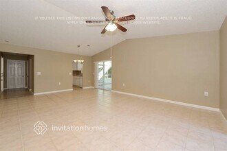 5800 Southwind Dr in Mulberry, FL - Foto de edificio - Building Photo