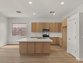 2918 E Harwell Rd in Gilbert, AZ - Building Photo - Building Photo