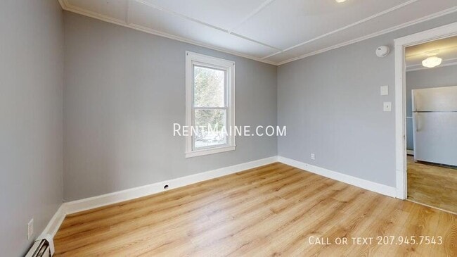 5 Williams St in Waterville, ME - Foto de edificio - Building Photo