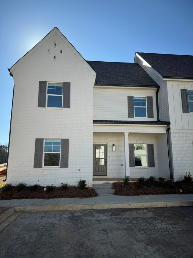 property at 346 Windsor Dr N