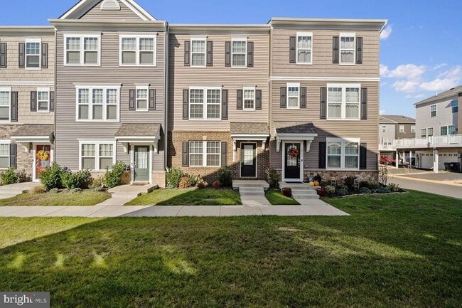 property at 1822 Sag Harbor Ln