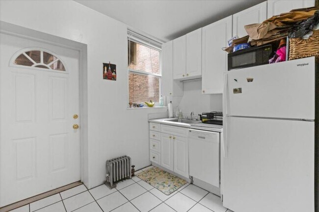 6420 N Newgard Ave in Chicago, IL - Building Photo - Building Photo