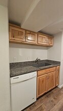 512 E 5900 S in Murray, UT - Foto de edificio - Building Photo