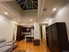 377 New York Ave in Huntington, NY - Building Photo - Building Photo