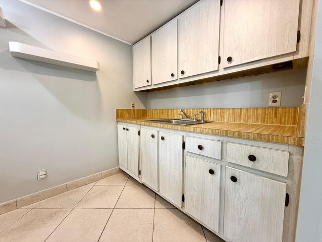 1821 Fairview Villas Dr in West Palm Beach, FL - Building Photo - Building Photo