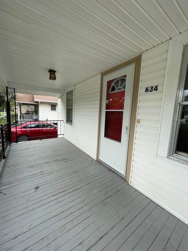 634 Wilson St in Emporia, KS - Building Photo - Building Photo