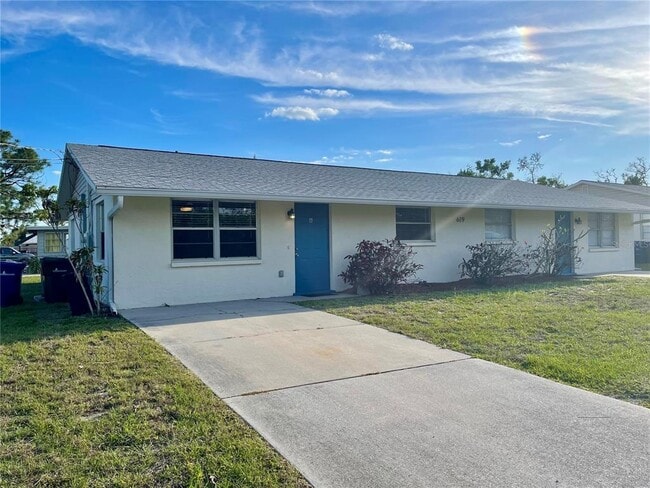 619 Shore Rd in Nokomis, FL - Building Photo - Building Photo