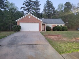 314 Willow Way in Griffin, GA - Building Photo