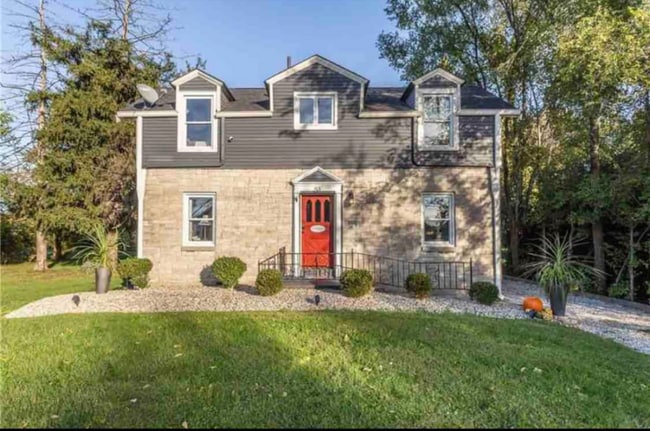 property at 83 S Kitley Ave