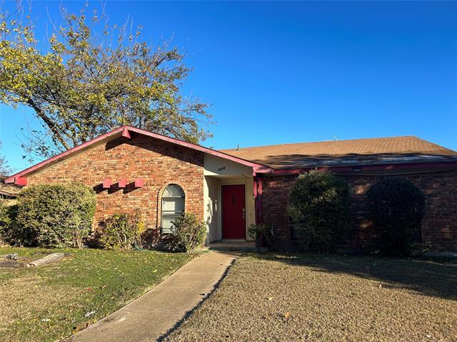 2929 Housley Dr in Dallas, TX - Building Photo