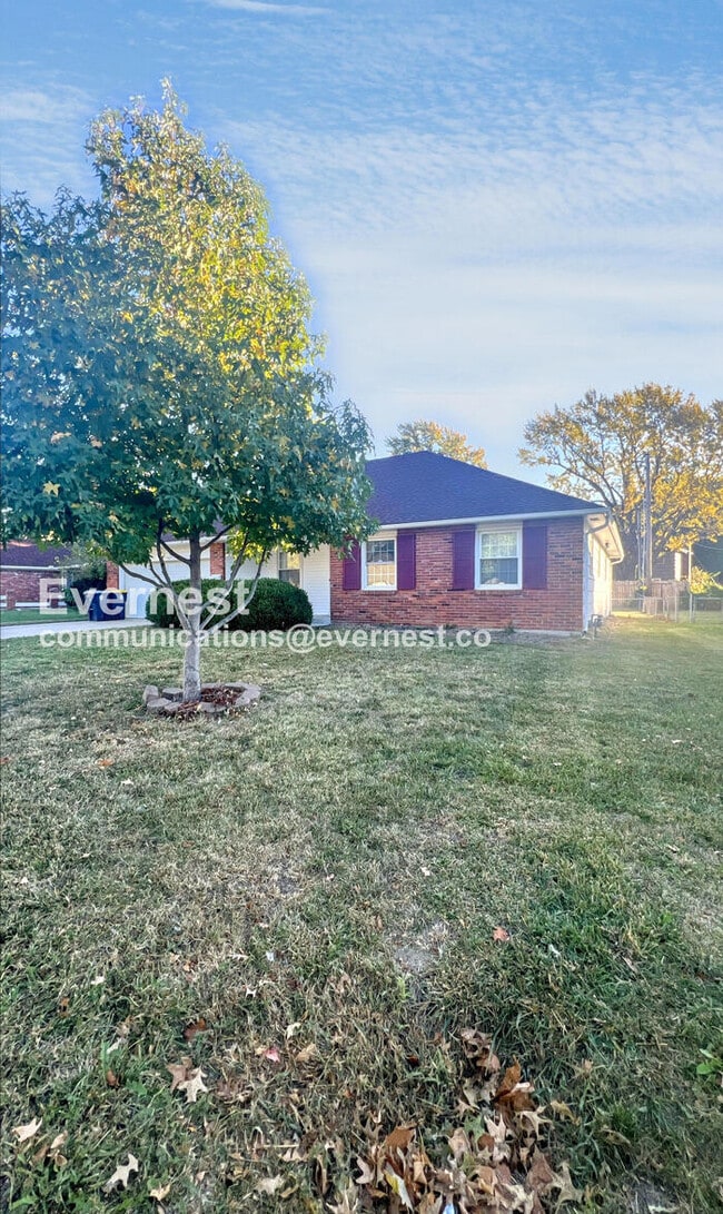 10827 Beacon Ave in Kansas City, MO - Building Photo - Building Photo