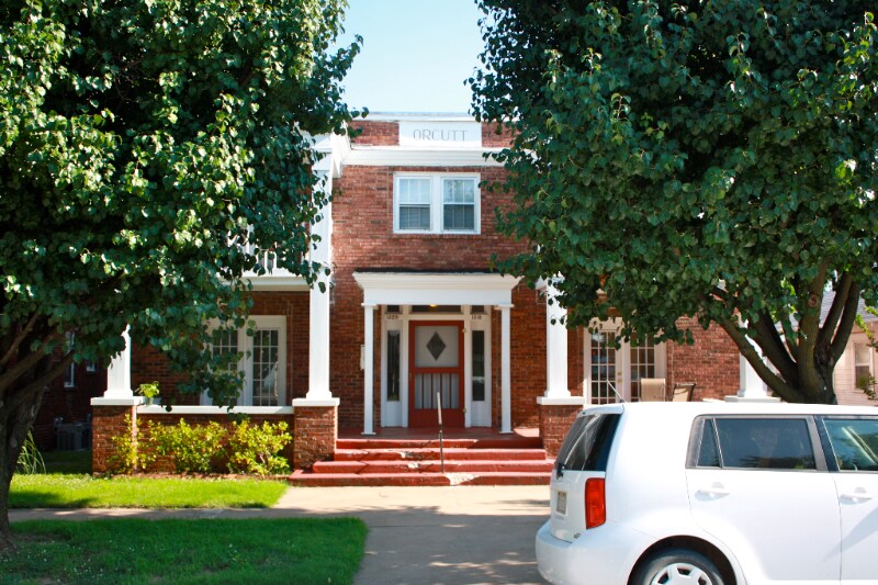 1322 E 17th St in Tulsa, OK - Building Photo