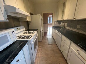 10 Jamaicaway, Unit 23 in Boston, MA - Building Photo - Building Photo