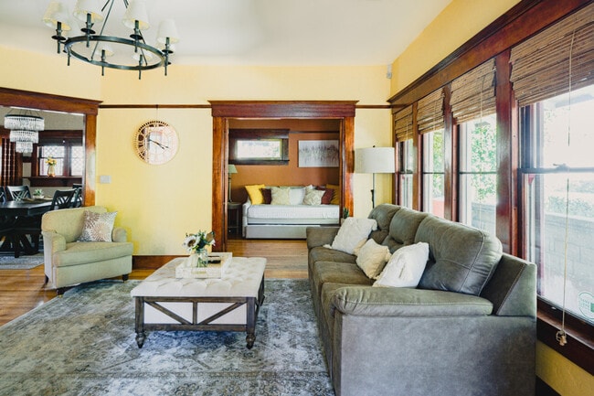 3330 Albatross St in San Diego, CA - Building Photo - Building Photo