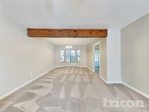 6169 Charring Cross Ct, Unit 3012 in Lithonia, GA - Foto de edificio - Building Photo