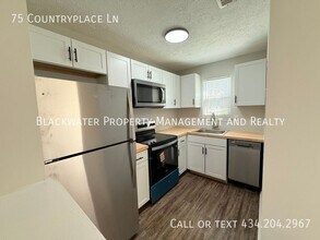 75 Countryplace Ln in Lynchburg, VA - Foto de edificio - Building Photo