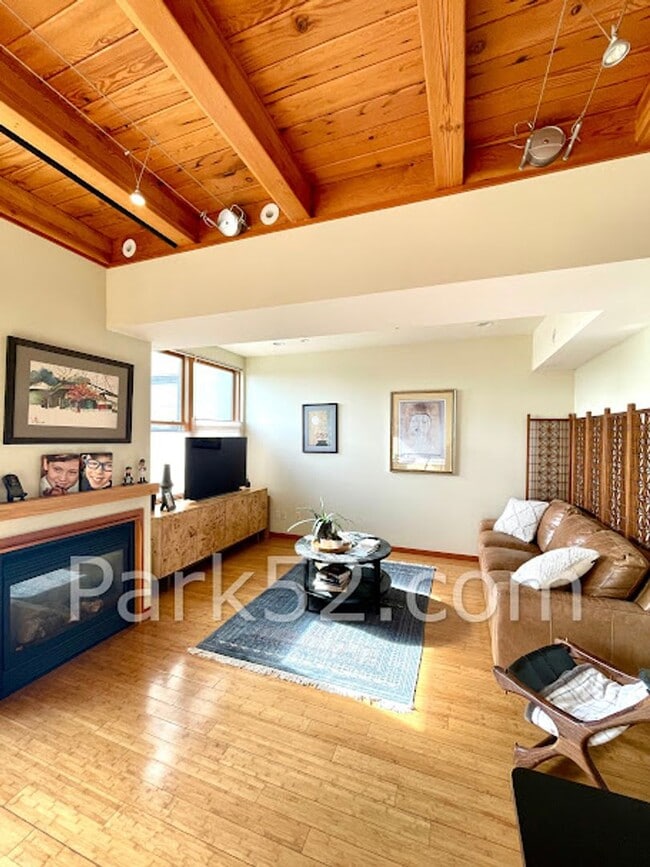 406 6th Ave in Tacoma, WA - Foto de edificio - Building Photo