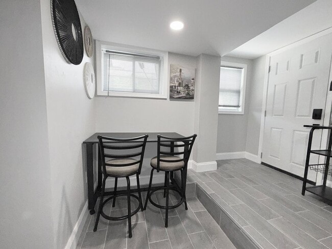 1 S Rosedale St in Baltimore, MD - Building Photo - Building Photo