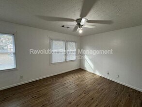 1305 Sweet Pine Dr in Norcross, GA - Foto de edificio - Building Photo