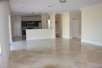 947 Nandina Drive in Weston, FL - Building Photo - Building Photo