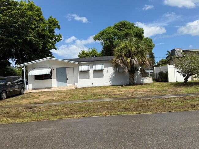 property at 611 N 65th Way
