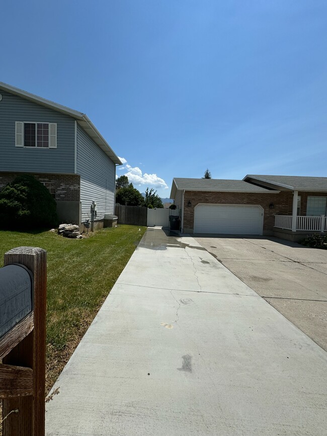 property at 1218 Fort Dr