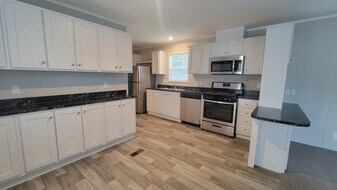 444 Nevada in Belleville, MI - Building Photo