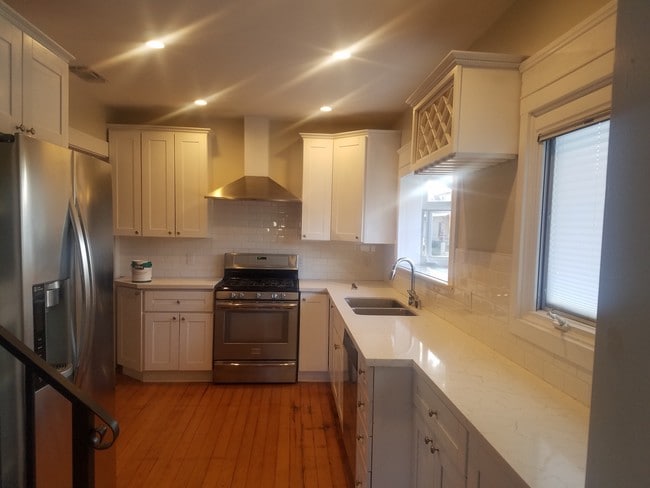 property at 2109 Marengo Ave