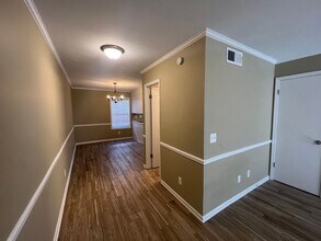 1605 Hackberry Ln in Tuscaloosa, AL - Building Photo - Building Photo