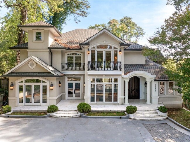 property at 3511 Roxboro Rd