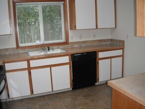 601 NE 112th St in Vancouver, WA - Building Photo - Building Photo