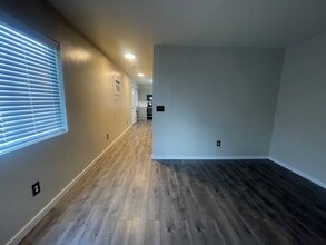 191 Terminal Ave, Unit 4 in Wenatchee, WA - Foto de edificio - Building Photo