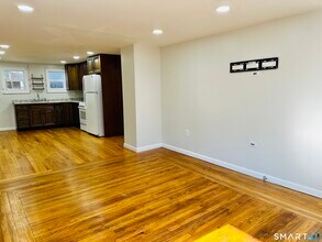 49 Pleasant St in Ansonia, CT - Building Photo - Building Photo