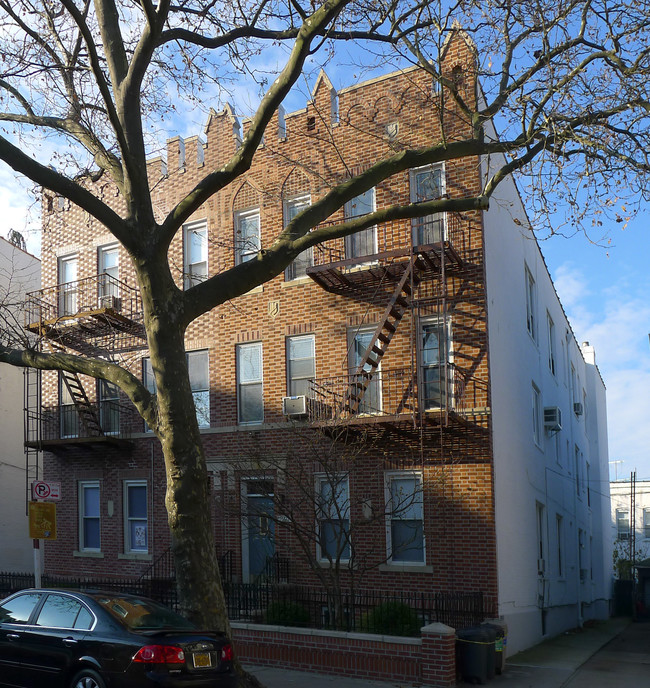 1564 W 10th St in Brooklyn, NY - Building Photo - Building Photo