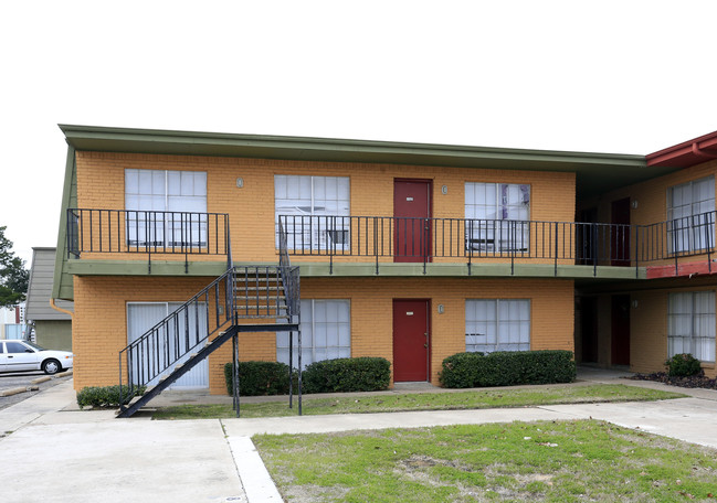 Windbrook Apartments in Dallas, TX - Building Photo - Building Photo