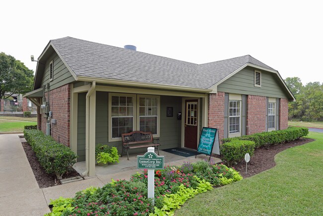 Arbors Of Cleburne