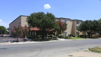 Mesh III in Austin, TX - Building Photo