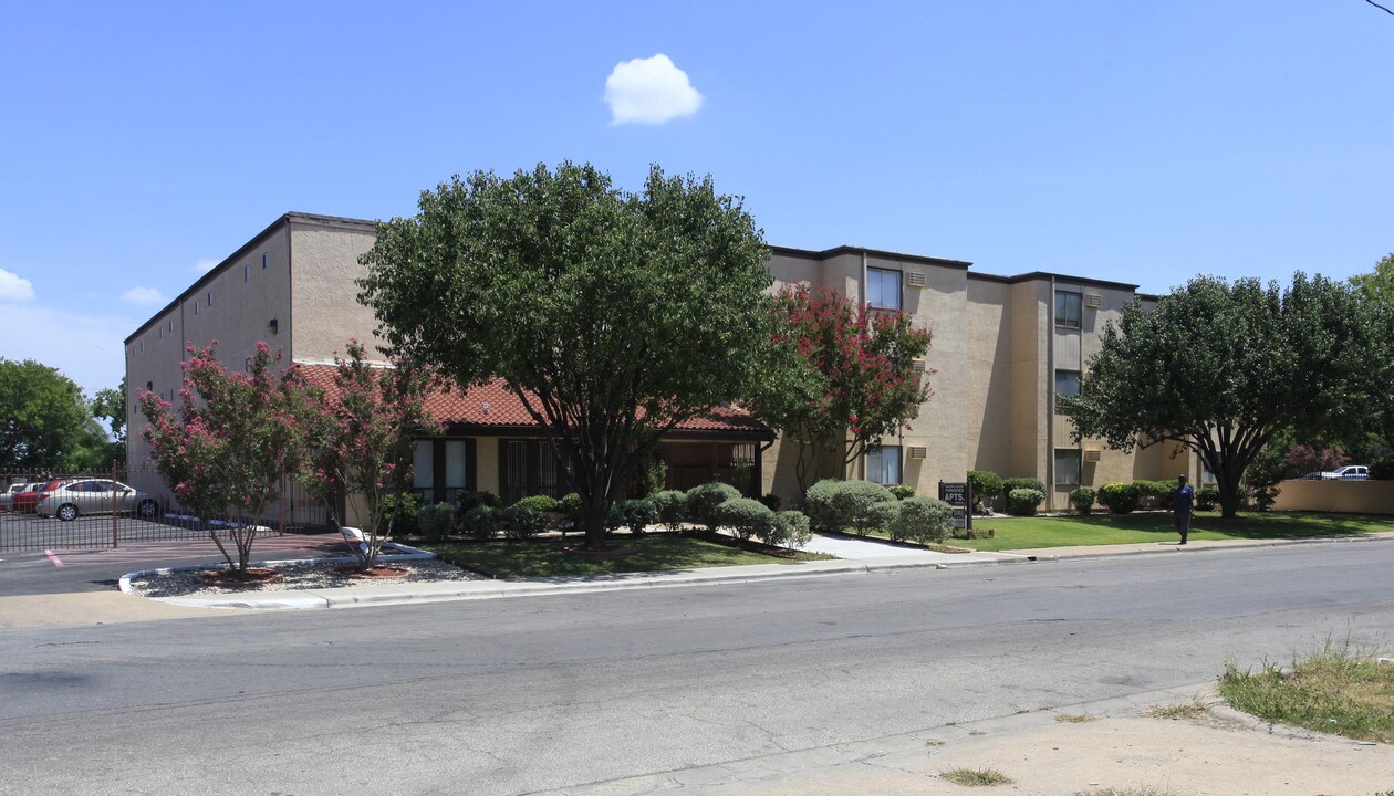 Mesh III in Austin, TX - Building Photo