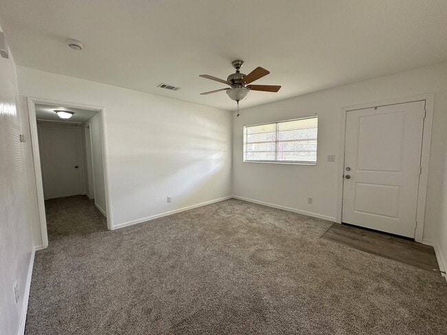 110 Tyner Dr in Crestview, FL - Building Photo - Building Photo