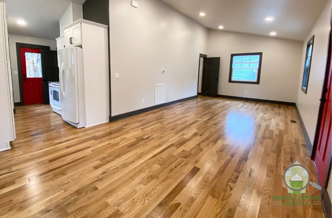 37 Prancer Ave in Greenville, SC - Building Photo - Building Photo