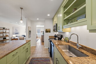 164 Queen St in Charleston, SC - Building Photo - Building Photo