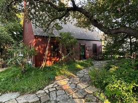 805 Trenton St in Weatherford, TX - Building Photo