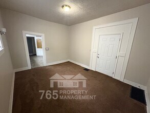 603 S Main St, Unit South Main in Kokomo, IN - Building Photo - Building Photo