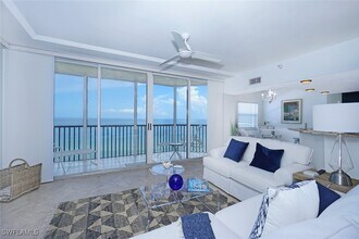 9577 Gulf Shore Dr in Naples, FL - Building Photo - Building Photo