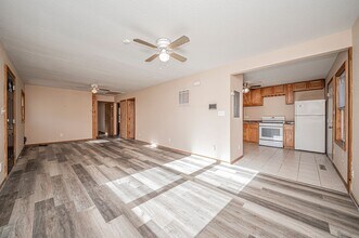 332 W 14th St in Junction City, KS - Building Photo - Building Photo